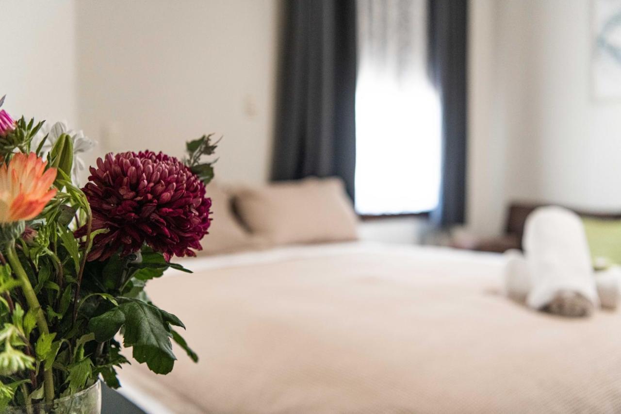 New Crown Hotel Motel ヘイ エクステリア 写真